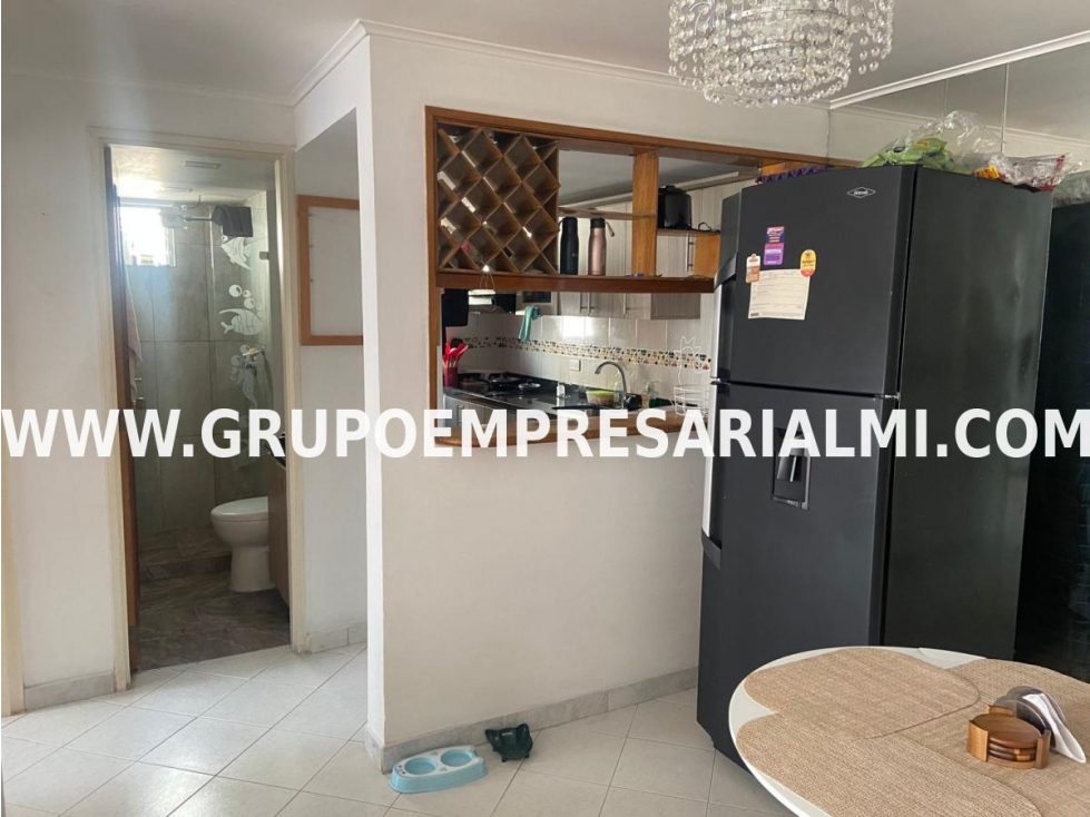 ACOGEDOR APARTAESTUDIO EN VENTA - SECTOR LA CANDELARIA COD: 33196