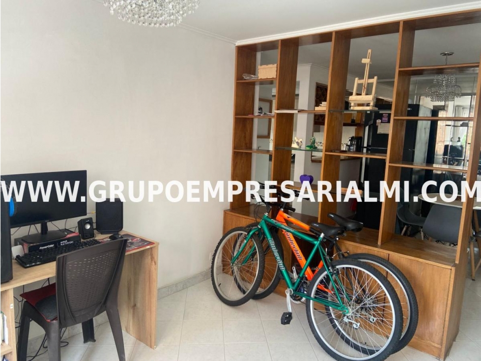 ACOGEDOR APARTAESTUDIO EN VENTA - SECTOR LA CANDELARIA COD: 33196 — foto 2
