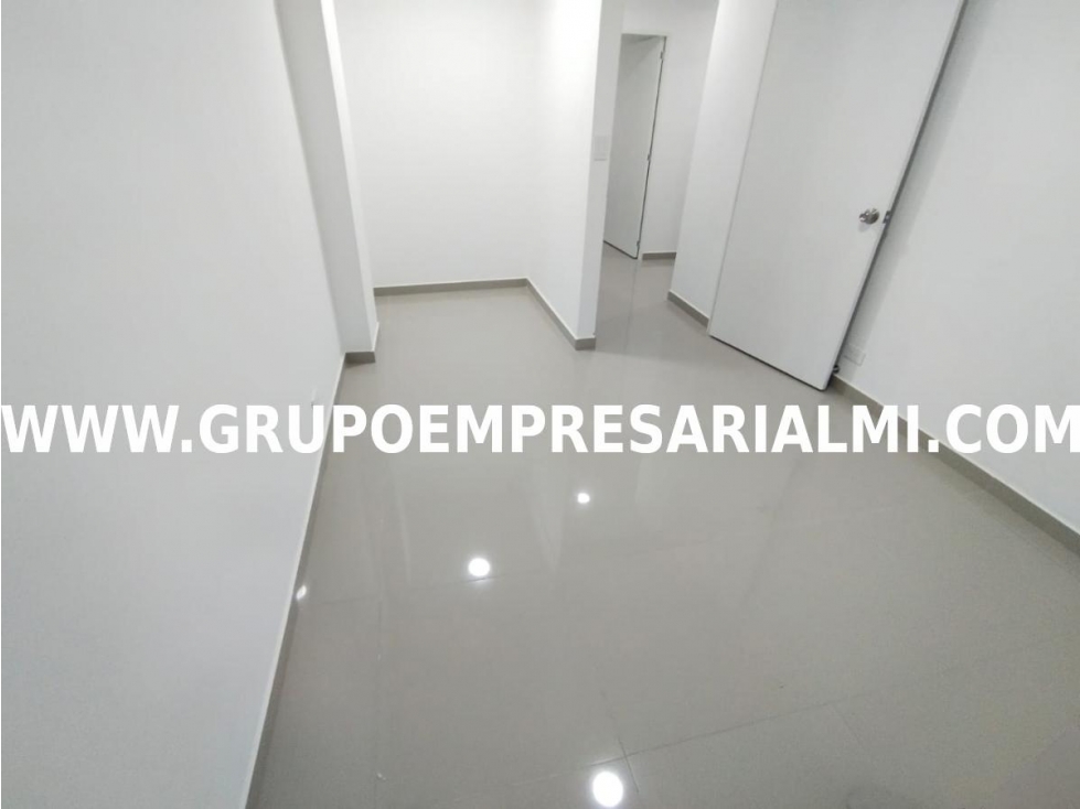 ACOGEDOR APARTAMENTO EN ARRIENDO - SECTOR LA SEBASTIANA COD: 30969 — foto 5