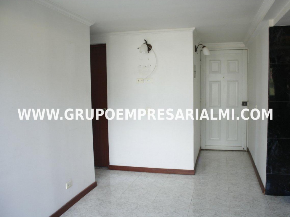 ACOGEDOR APARTAMENTO EN ARRIENDO - SECTOR LA POLA COD: 31740 — foto 2