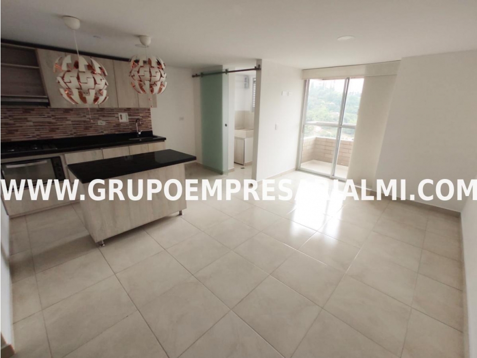 ACOGEDOR APARTAMENTO EN ARRIENDO - SECTOR MARÍA AUXILIADORA COD: 32055 — foto 2