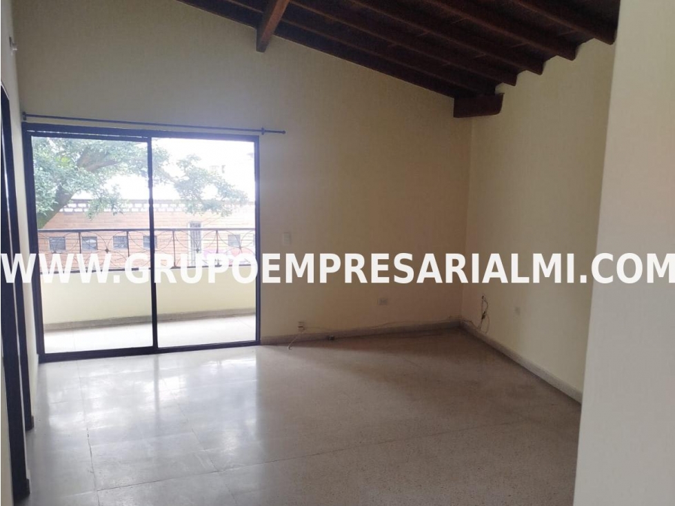ACOGEDOR APARTAMENTO EN ARRIENDO - SECTOR SAN JOSE COD: 32096