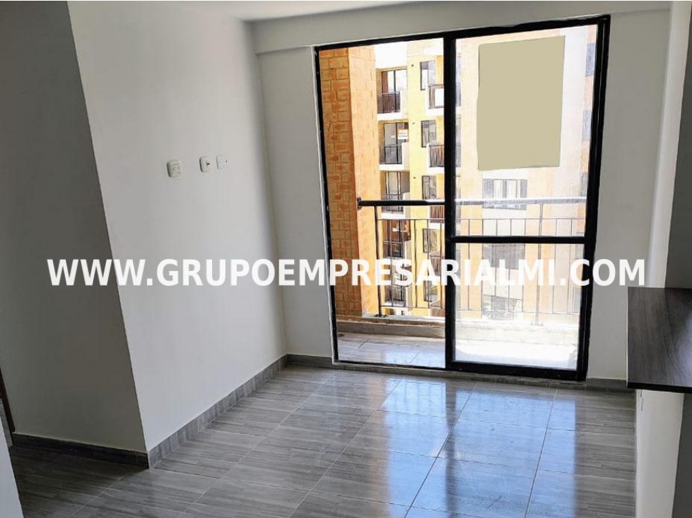 ACOGEDOR APARTAMENTO EN ARRIENDO - SECTOR EL PORVENIR COD: 32973 — foto 4