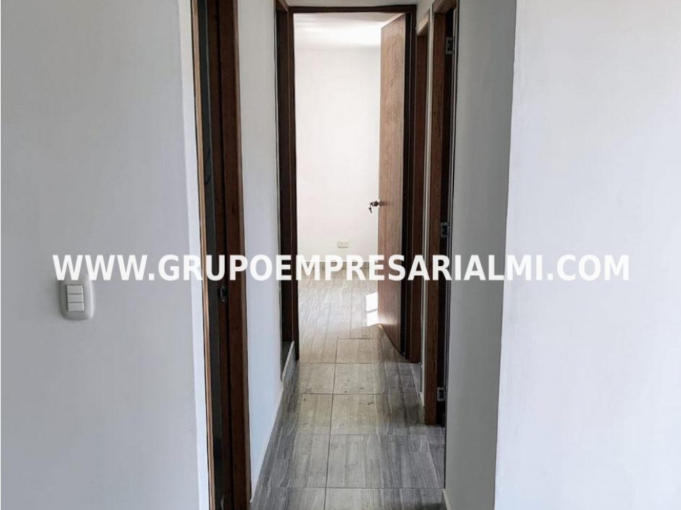ACOGEDOR APARTAMENTO EN ARRIENDO - SECTOR EL PORVENIR COD: 32973 — foto 6