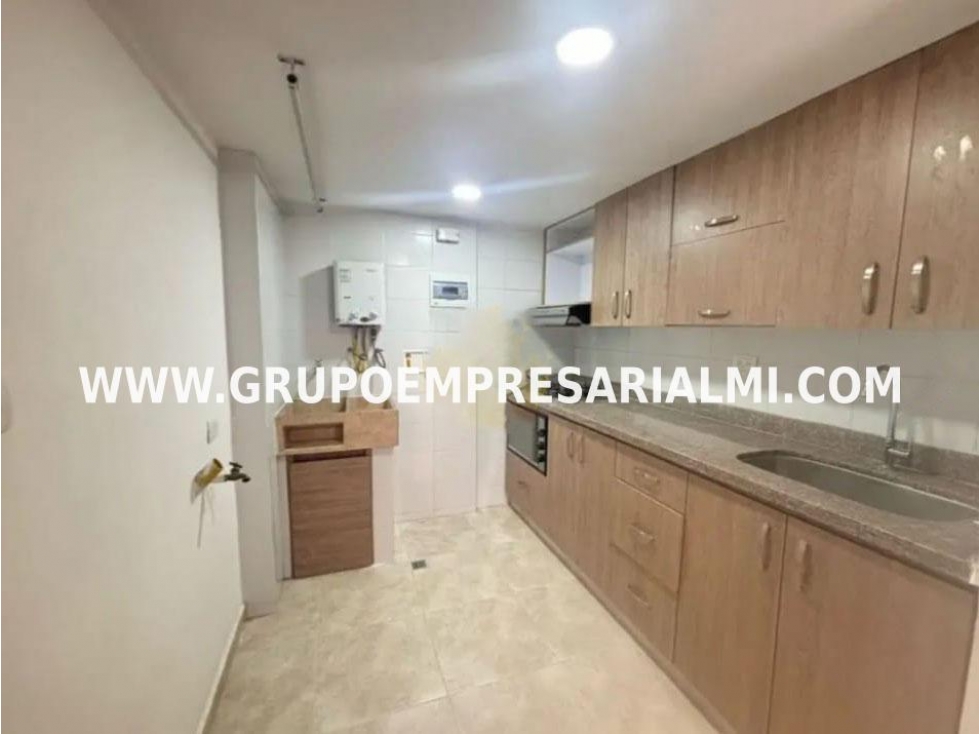 ACOGEDOR APARTAMENTO EN ARRIENDO - SECTOR PAJARITO COD: 33055 — foto 2