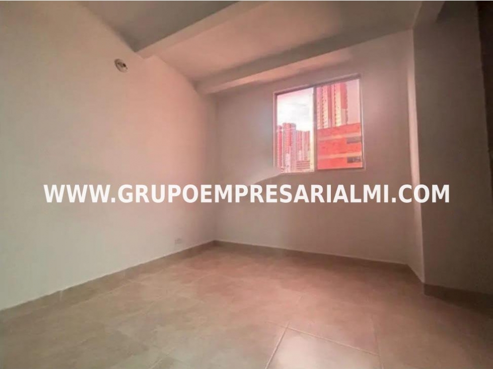 ACOGEDOR APARTAMENTO EN ARRIENDO - SECTOR PAJARITO COD: 33055 — foto 6