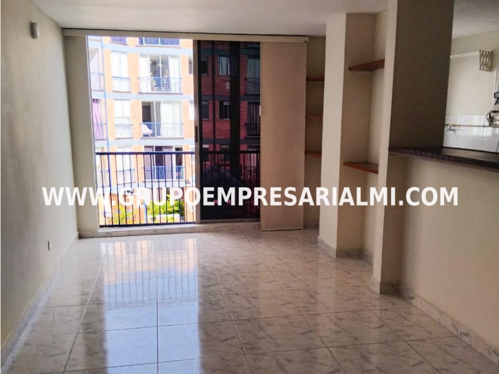 ACOGEDOR APARTAMENTO EN ARRIENDO - SECTOR ROBLEDO COD: 33133