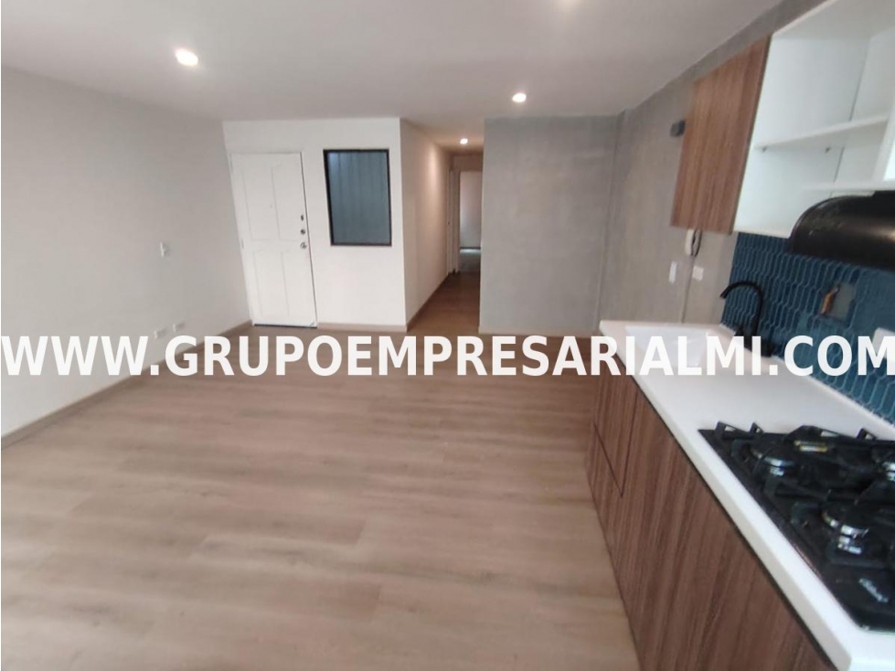 ACOGEDOR APARTAMENTO EN ARRIENDO - SECTOR LAURELES COD: 33953 — foto 6
