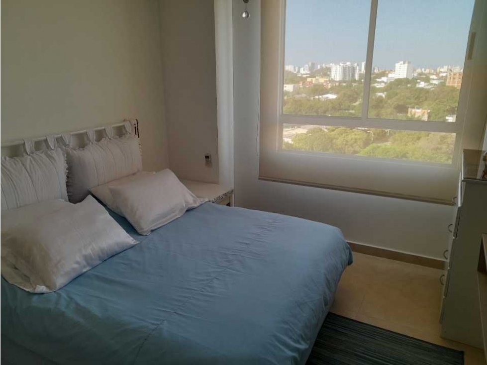 Acogedor apartamento en piso 8 con vista al mar, 91m2, los olivos