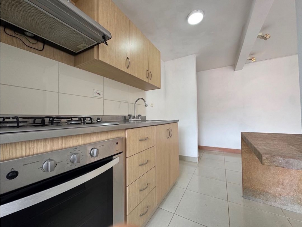 Acogedor apartamento en unidad cerrada en Sabaneta — foto 3