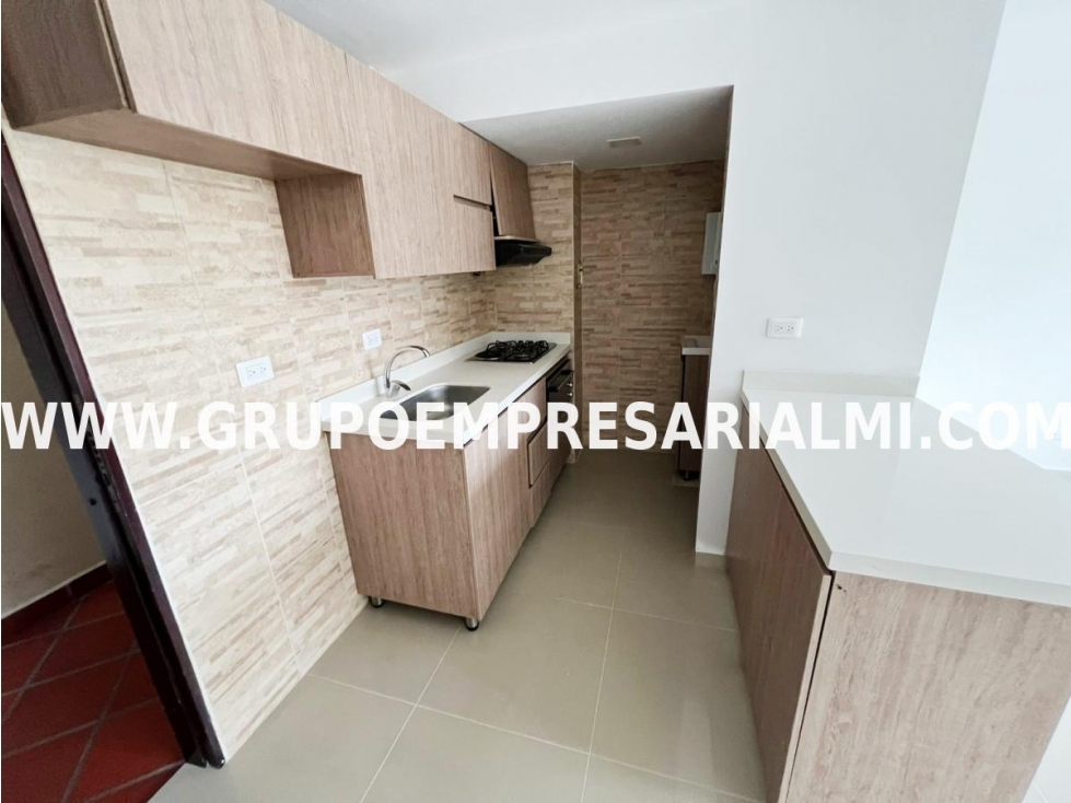 ACOGEDOR APARTAMENTO EN VENTA - SECTOR LA POLA COD: 31070 — foto 4