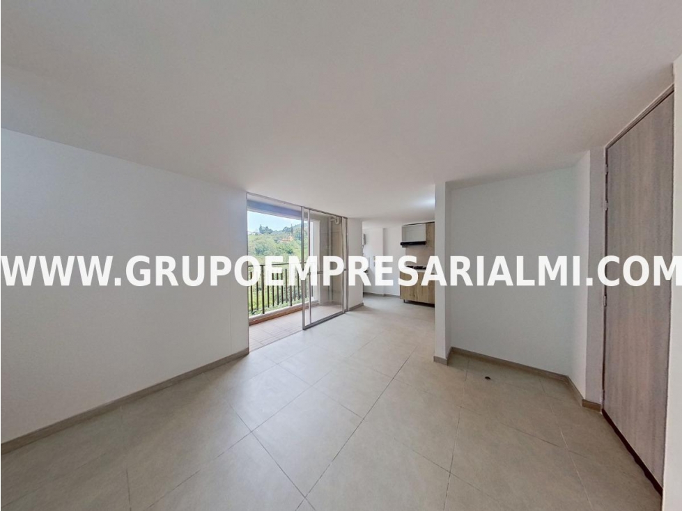 ACOGEDOR APARTAMENTO EN VENTA - SECTOR LAS LOMITAS COD: 31141