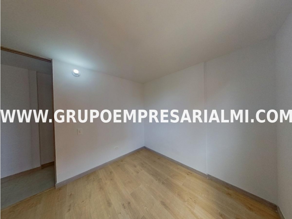 ACOGEDOR APARTAMENTO EN VENTA - SECTOR LAS LOMITAS COD: 31141 — foto 6