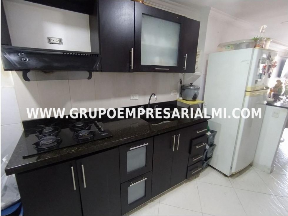 ACOGEDOR APARTAMENTO EN VENTA - SECTOR CALASANZ COD: 31606 — foto 4