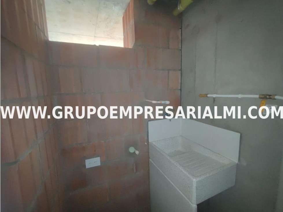 ACOGEDOR APARTAMENTO EN VENTA - SECTOR SAN ANTONIO COD: 32215 — foto 6