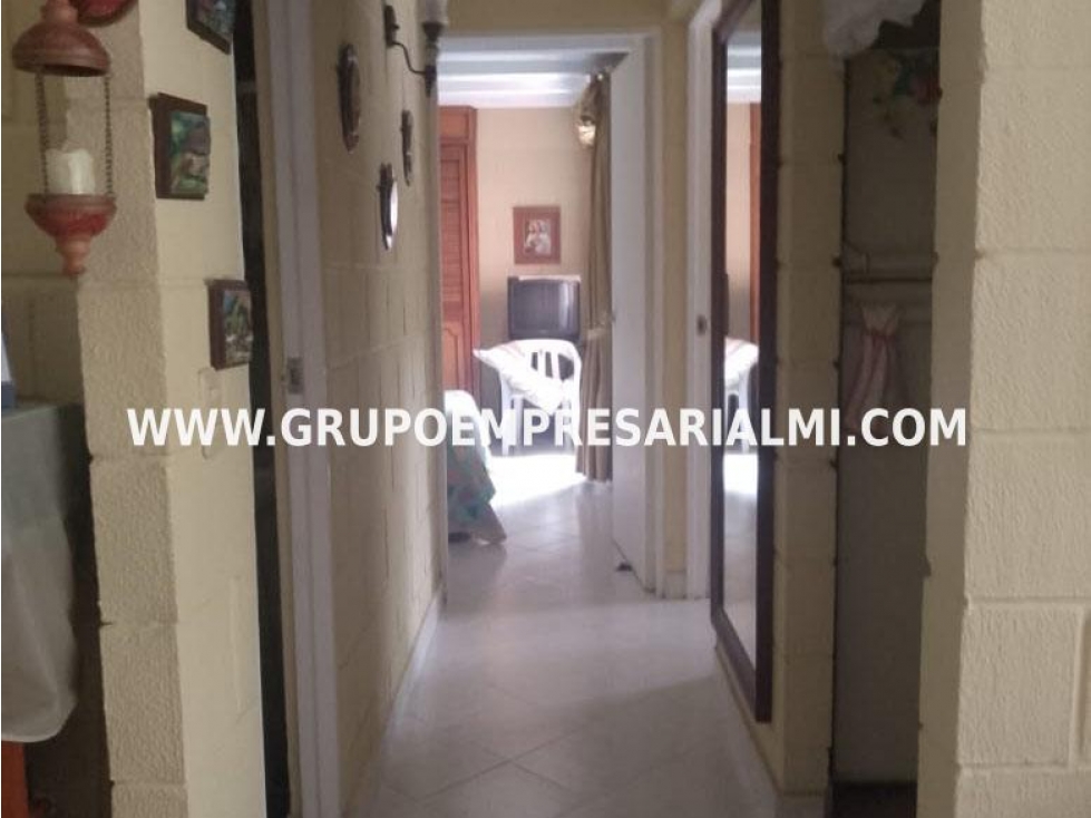 ACOGEDOR APARTAMENTO EN VENTA - SECTOR BOSTON COD: 32933 — foto 4