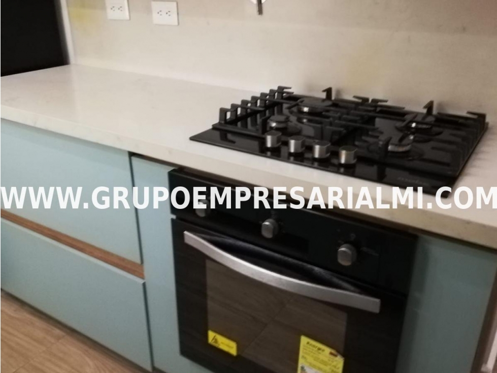 ACOGEDOR APARTAMENTO EN VENTA - SECTOR LAURELES COD: 33057 — foto 3