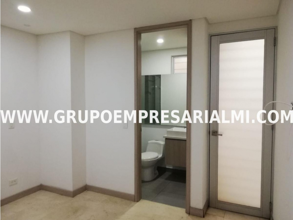 ACOGEDOR APARTAMENTO EN VENTA - SECTOR LAURELES COD: 33057 — foto 4