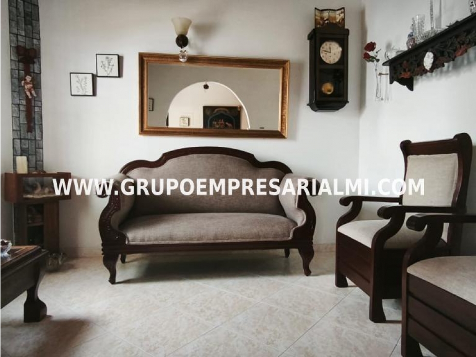 ACOGEDOR APARTAMENTO EN VENTA - SECTOR LA POLA COD: 33100