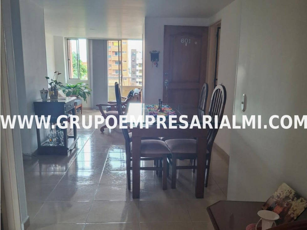 ACOGEDOR APARTAMENTO EN VENTA - SECTOR LAURELES COD: 33199 — foto 2