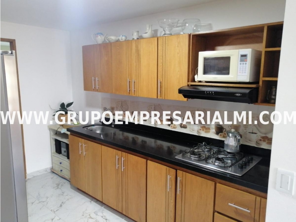 ACOGEDOR APARTAMENTO EN VENTA - SECTOR SANTA ANA COD: 33499 — foto 4