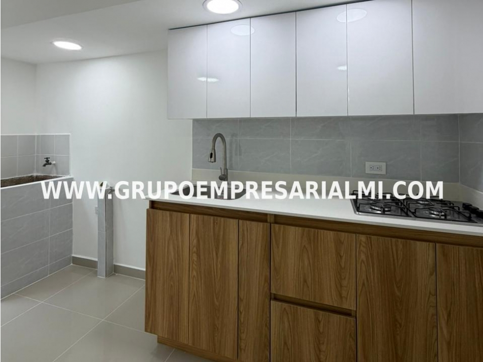 ACOGEDOR APARTAMENTO EN VENTA - SECTOR LA AURORA COD: 33778