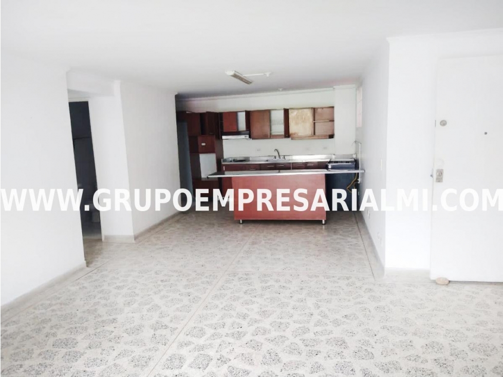 ACOGEDOR APARTAMENTO EN VENTA - SECTOR SAN JOAQUÍN COD: 31025 — foto 2