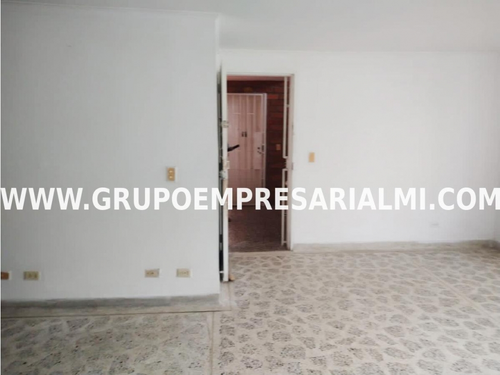 ACOGEDOR APARTAMENTO EN VENTA - SECTOR SAN JOAQUÍN COD: 31025 — foto 6