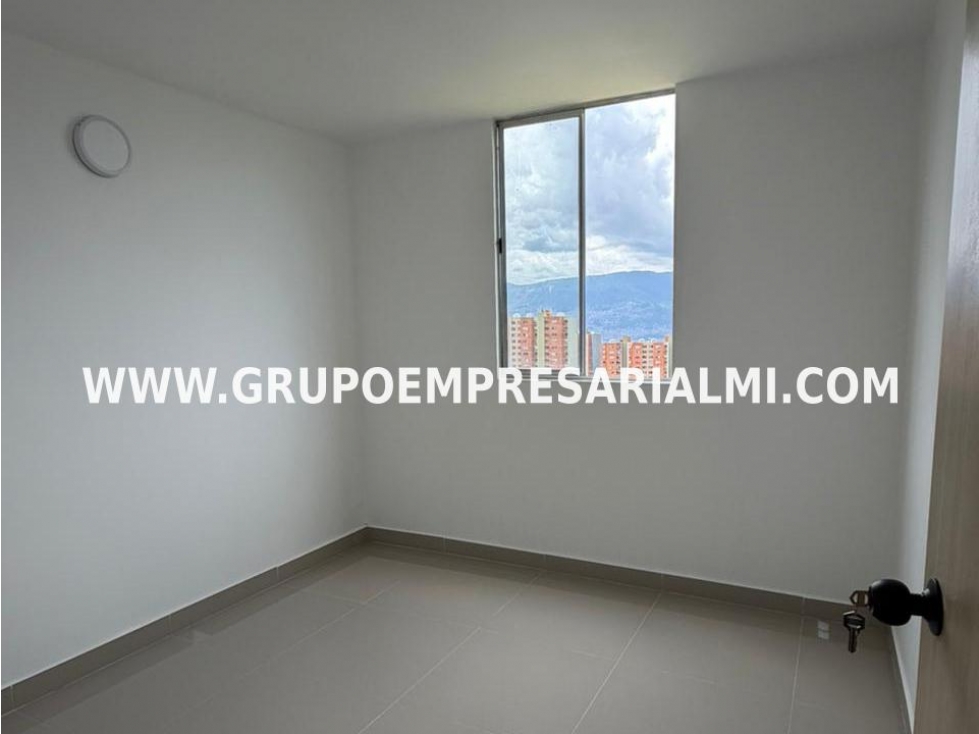 ACOGEDOR APARTAMENTO EN VENTA - SECTOR LA AURORA COD: 33832 — foto 4