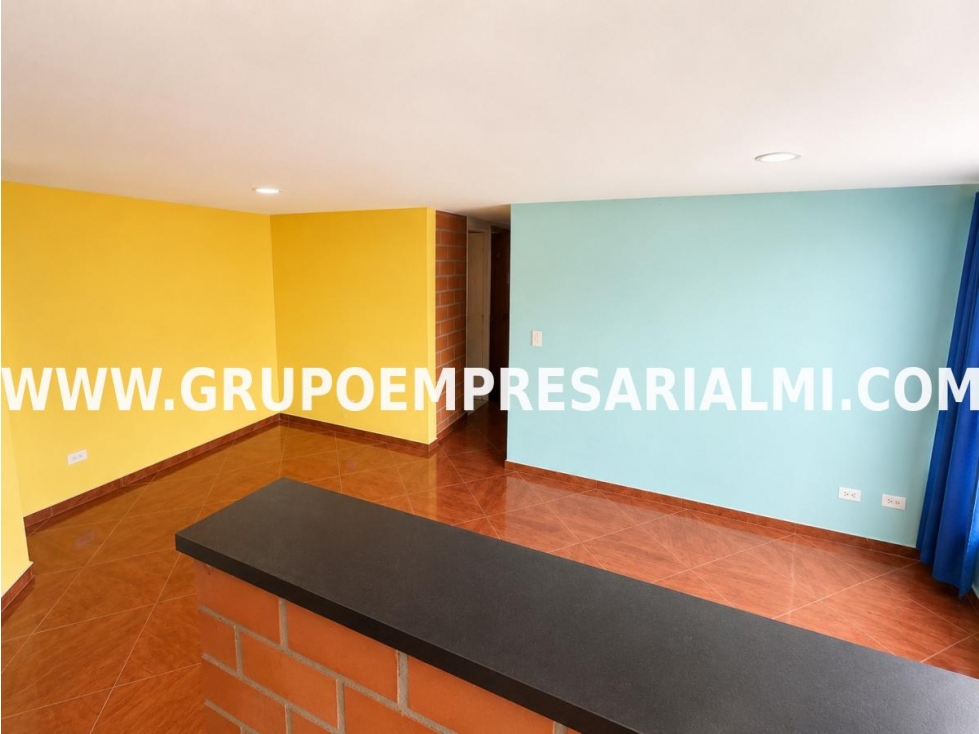 ACOGEDOR APARTAMENTO EN VENTA - SECTOR SANTA MARÍA COD: 33942 — foto 3