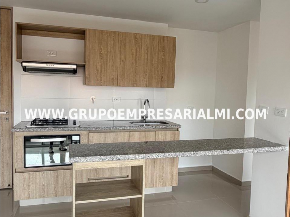 ACOGEDOR APARTAMENTO EN VENTA - SECTOR SAN REMO COD: 34100 - 2