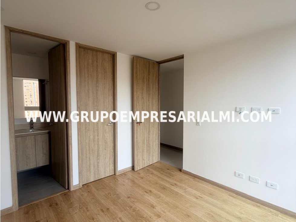ACOGEDOR APARTAMENTO EN VENTA - SECTOR SAN REMO COD: 34100 - 4