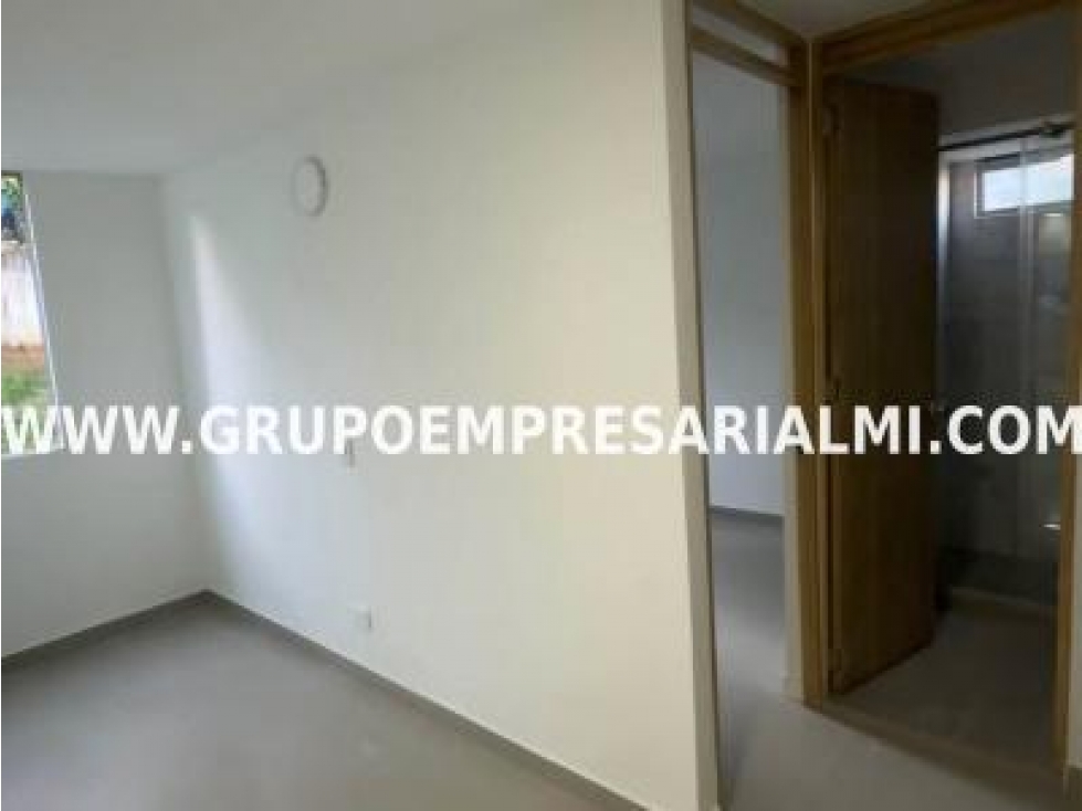 ACOGEDOR APARTAMENTO EN VENTA - SECTOR LA AURORA COD: 34133 — foto 2