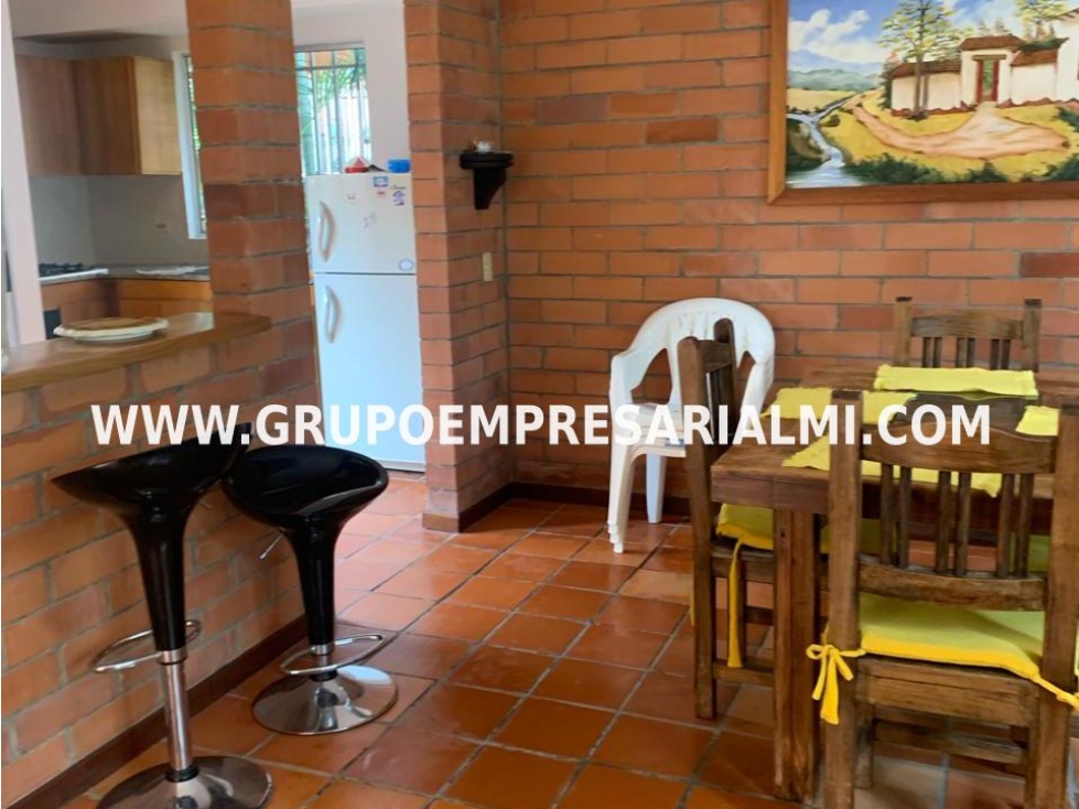 ACOGEDOR CASA FINCA EN VENTA - SECTOR LLANO DE BOLÍVAR COD: 33116