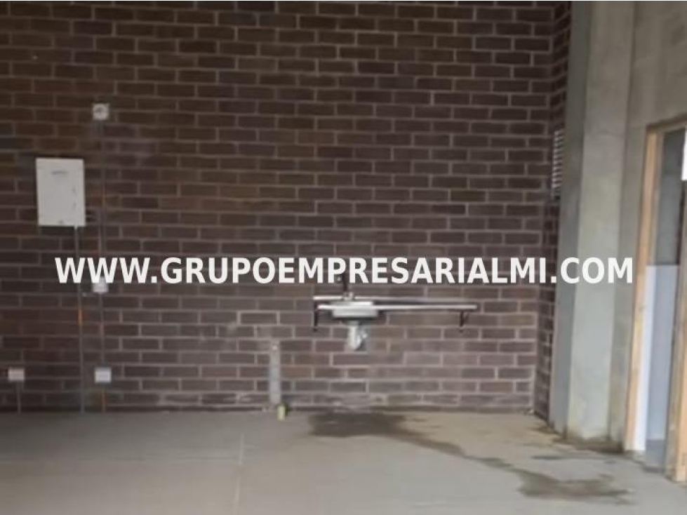 ACOGEDOR LOCAL EN ARRIENDO - SECTOR LA FERRERÍA COD: 31524 - 2
