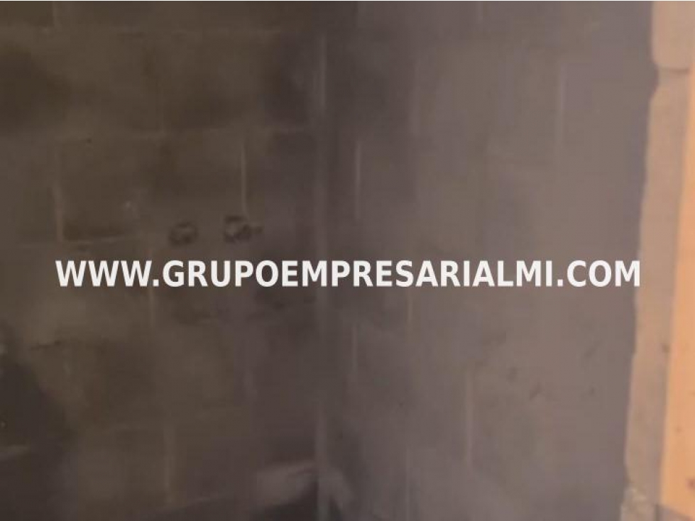 ACOGEDOR LOCAL EN ARRIENDO - SECTOR LA FERRERÍA COD: 31524 - 5