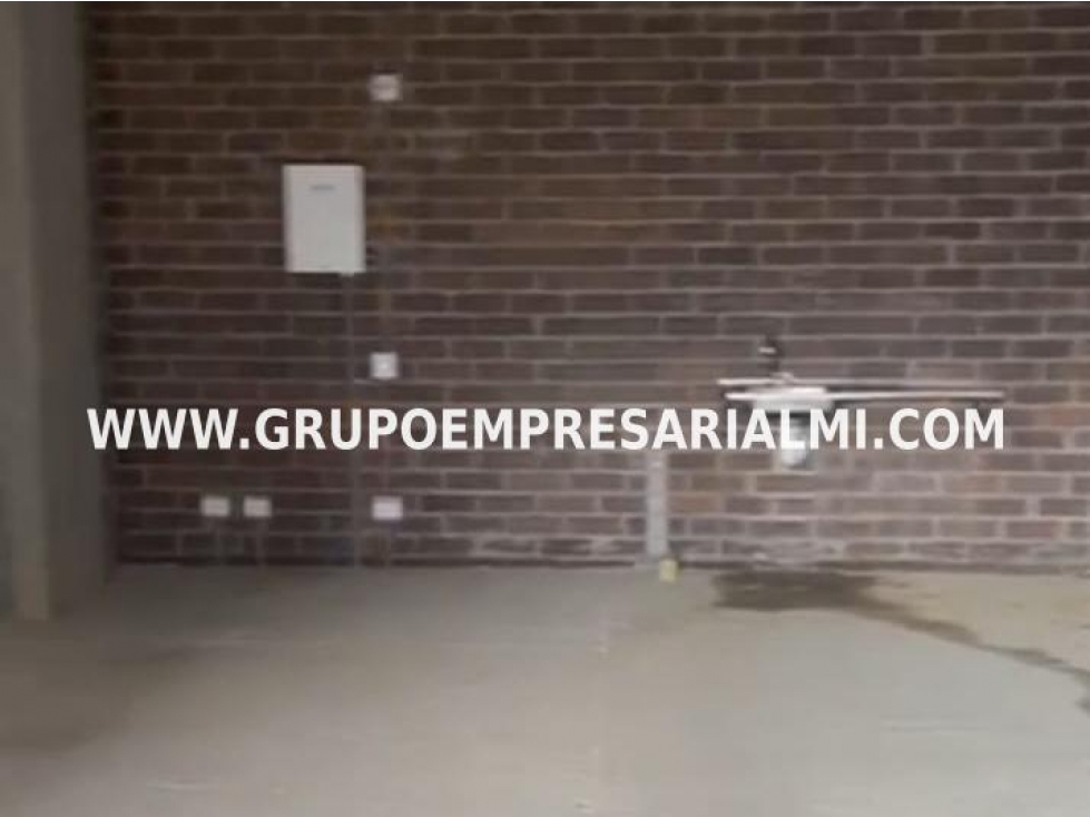 ACOGEDOR LOCAL EN ARRIENDO - SECTOR LA FERRERÍA COD: 31524 - 6