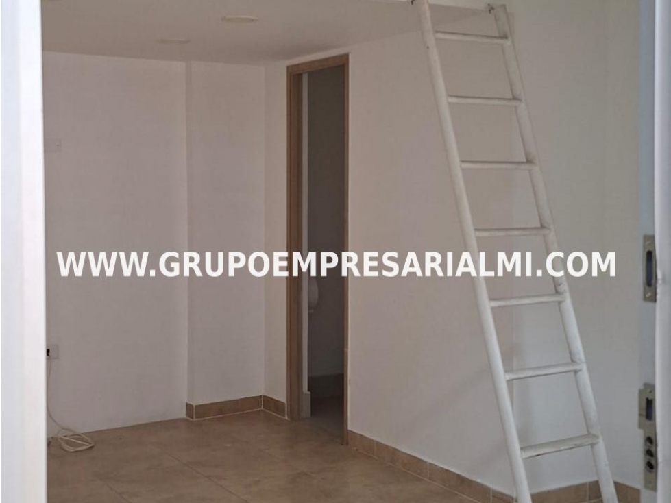 ACOGEDOR LOCAL EN ARRIENDO - SECTOR DE SANTA ANA COD: 33260 - 2