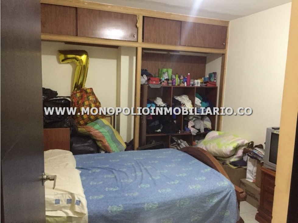 ACOGEDORA CASA BIFAMILIAR EN VENTA - SECTOR EL ESTADIO COD: 15370 — foto 4
