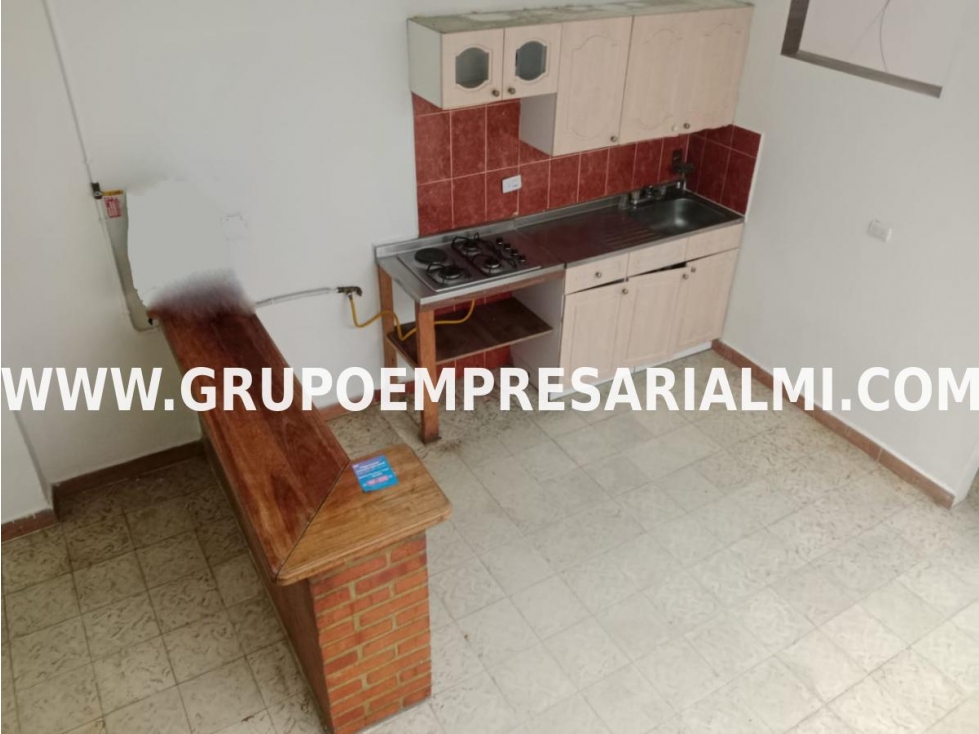 ACOGEDORA CASA BIFAMILIAR EN VENTA - SECTOR MANRIQUE COD: 31701 — foto 3