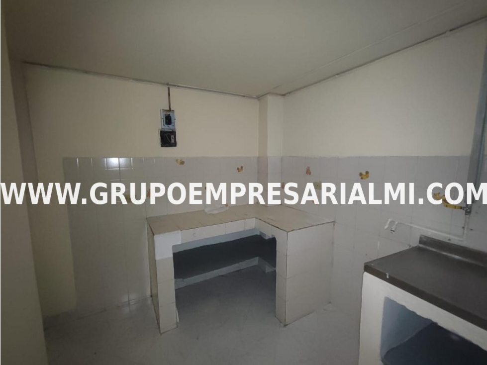 ACOGEDORA CASA BIFAMILIAR EN VENTA - SECTOR MANRIQUE COD: 32345 — foto 5