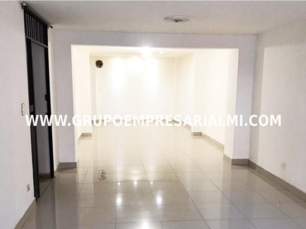 ACOGEDORA CASA EN ARRIENDO - SECTOR SANTA TERESITA COD: 31427