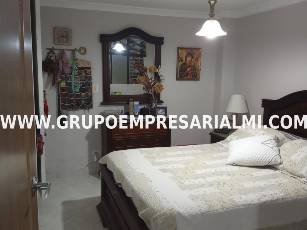 ACOGEDORA CASA EN VENTA - SECTOR LA CABAÑITA COD: 30377 - 6
