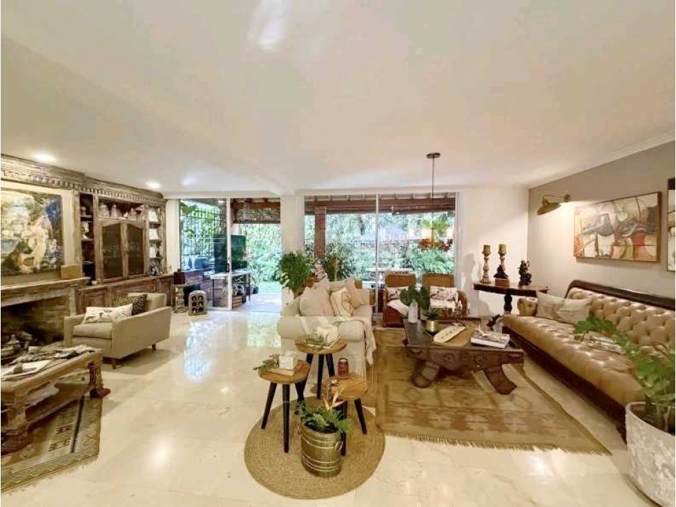 Acogedora Casa Envig Benedictinos 400m2
