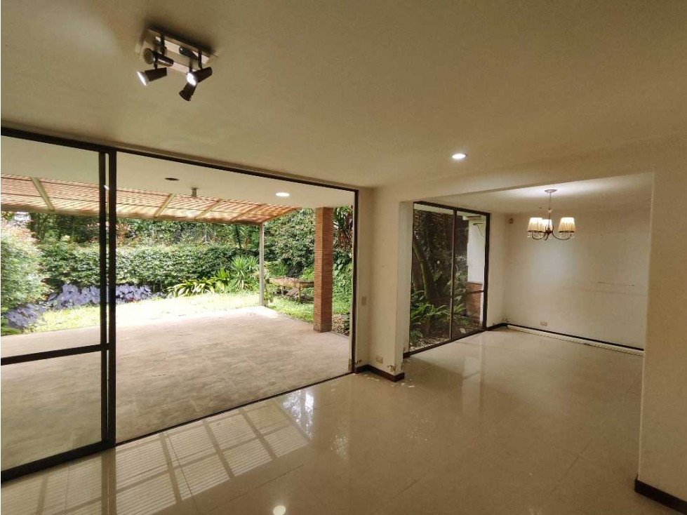 Acogedora Casa Envig Loma del Chocho