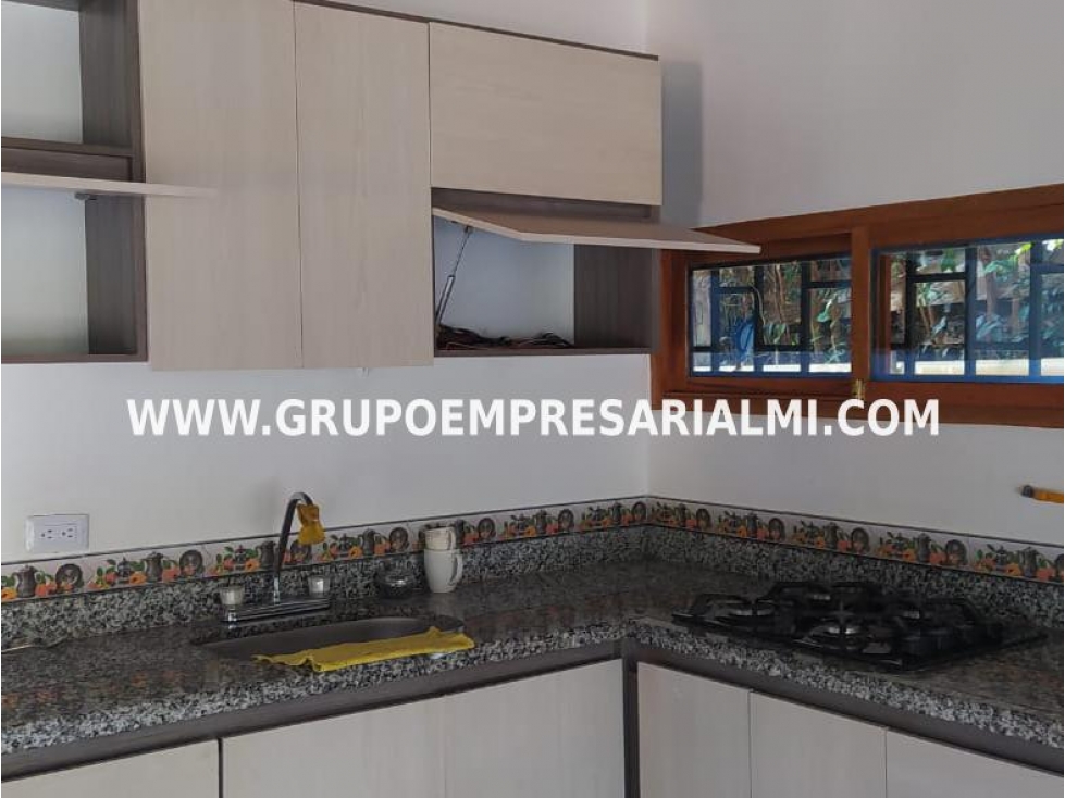 ACOGEDORA CASA LOTE EN VENTA - SECTOR SANTA ELENA COD: 32225 — foto 2