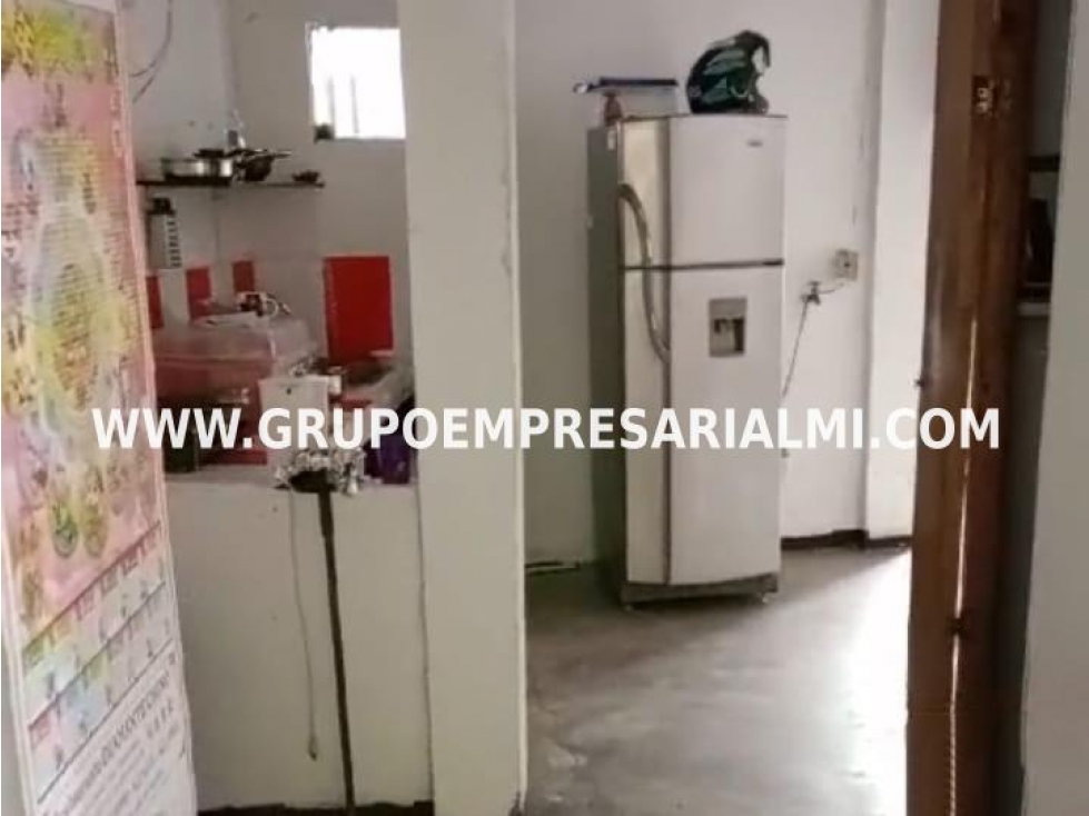ACOGEDORA CASA UNIFAMILIAR EN VENTA - SECTOR TRAPICHE COD: 32367