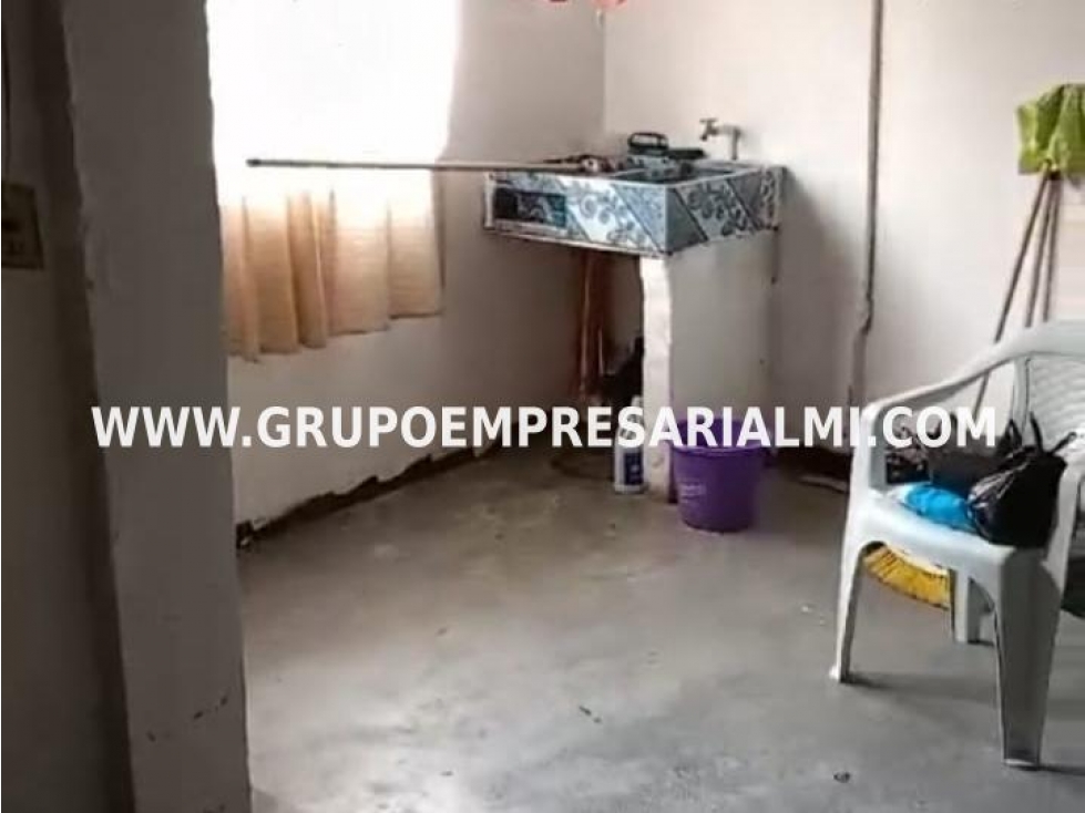 ACOGEDORA CASA UNIFAMILIAR EN VENTA - SECTOR TRAPICHE COD: 32367 — foto 4