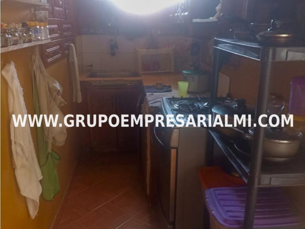 ACOGEDORA CASA UNIFAMILIAR EN VENTA SALVADOR COD: 32635 — foto 4