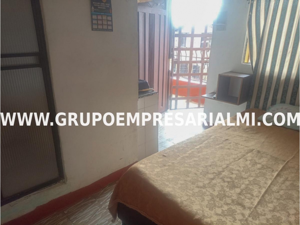 ACOGEDORA CASA UNIFAMILIAR EN VENTA SALVADOR COD: 32635 — foto 6